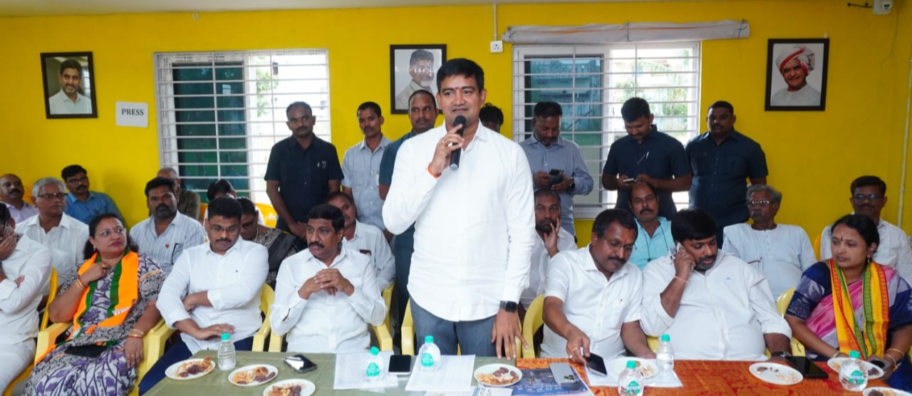 Minister kondapalli Srinivas